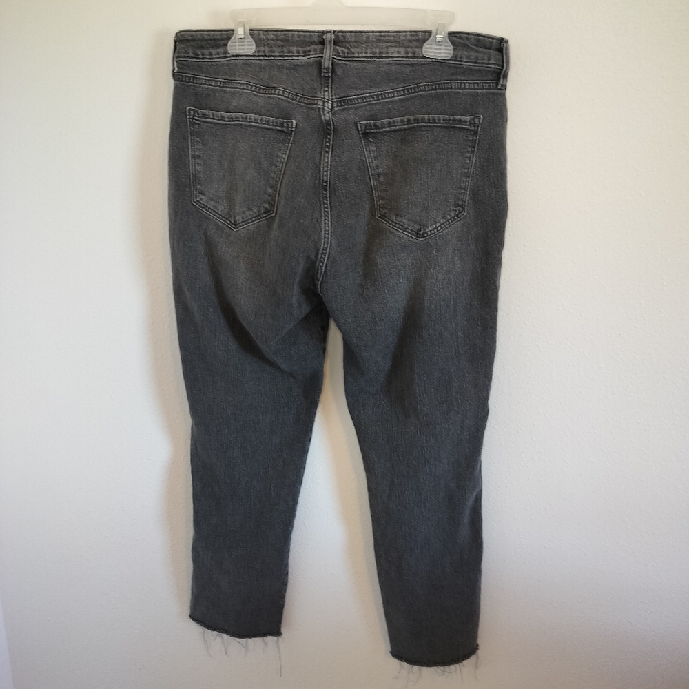 Old Navy Womens High Rise Vintage Slim Size 14 Grey Denim Grunge Minimalist - Picture 3 of 8
